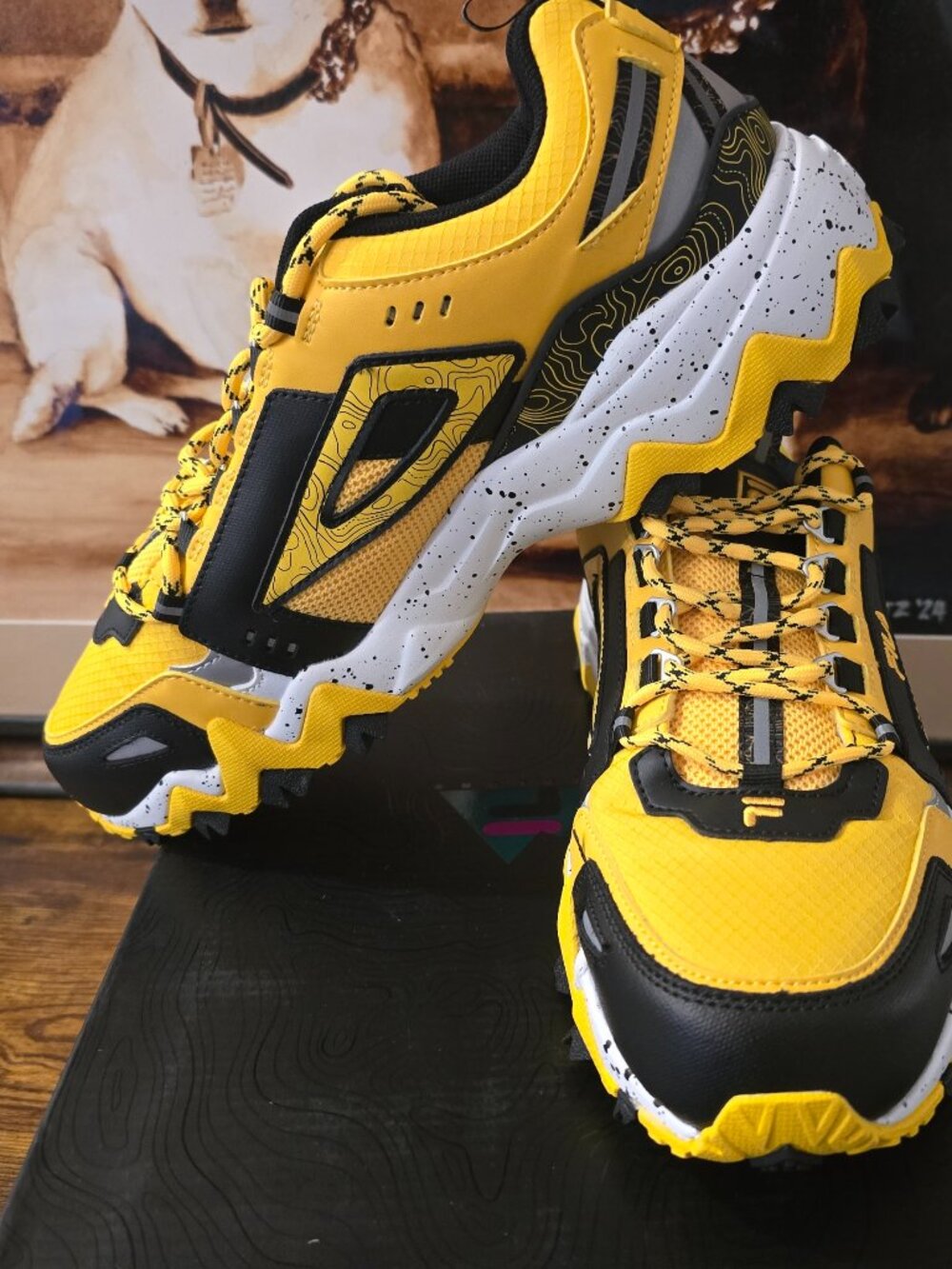 Fila Men's Oakmont TR 1JM01689 702 Shoes Size 9.5 US Yellow/Black Hiking NEW